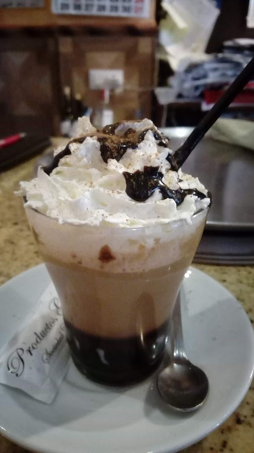 El Pilar Bar Cafeteria