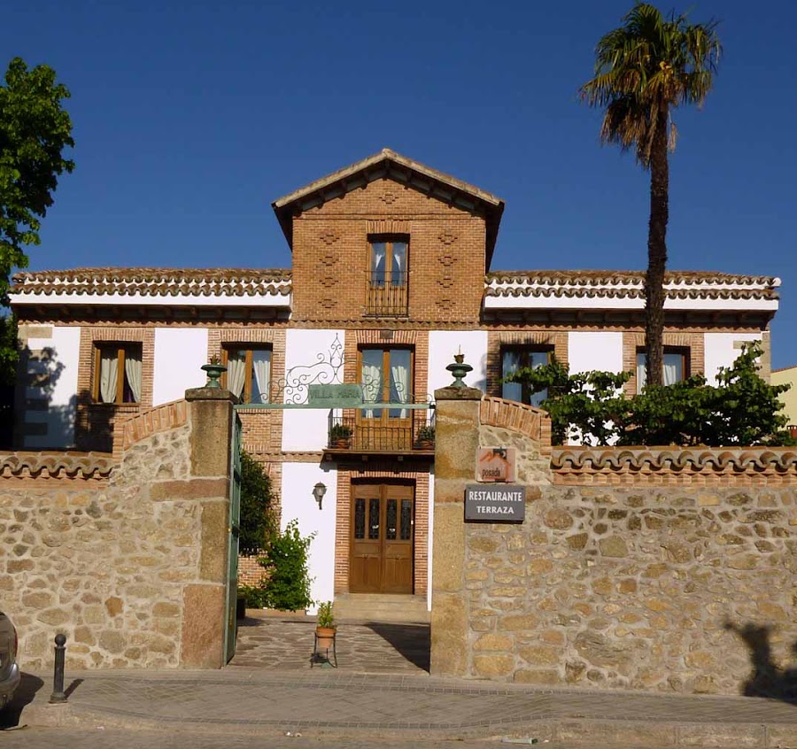 Hotel Posada Villa María La Adrada