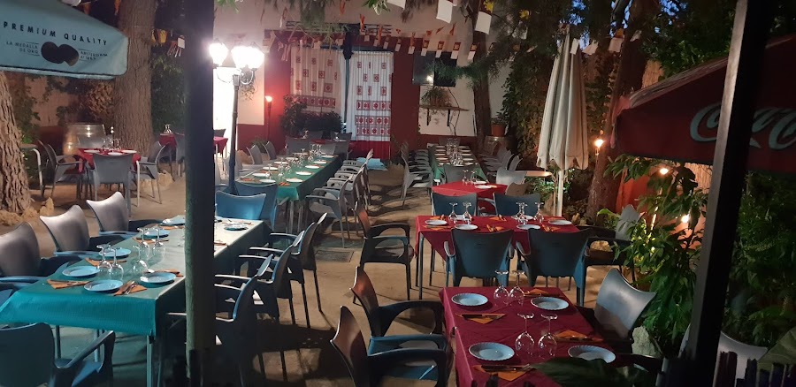 MESÓN “EL PASEO”.