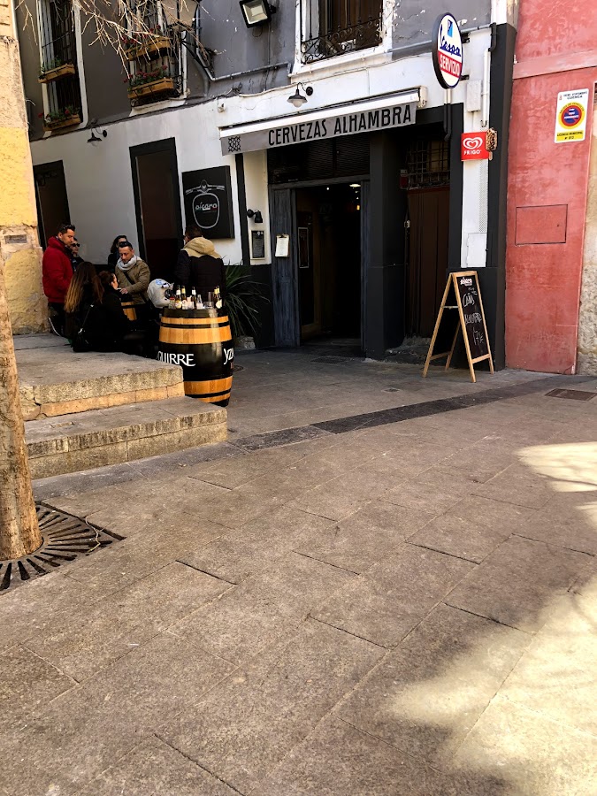 Pícaro Tapas y Copas