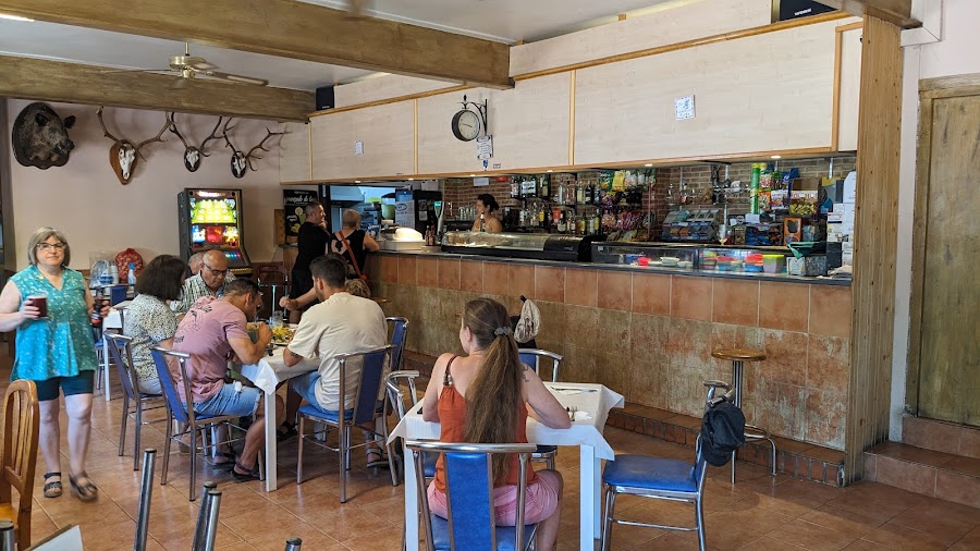 Bar Restaurante La Peña