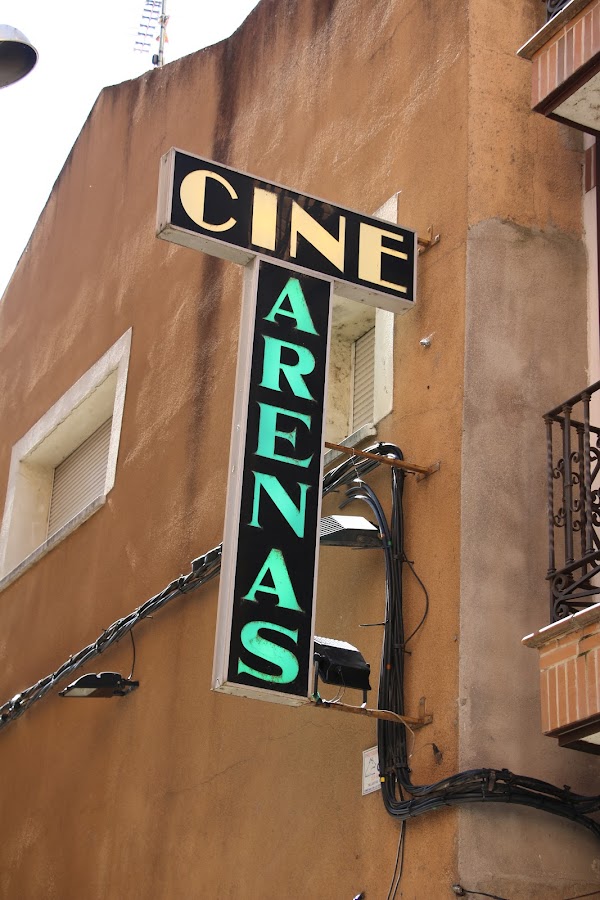Cine Arenas