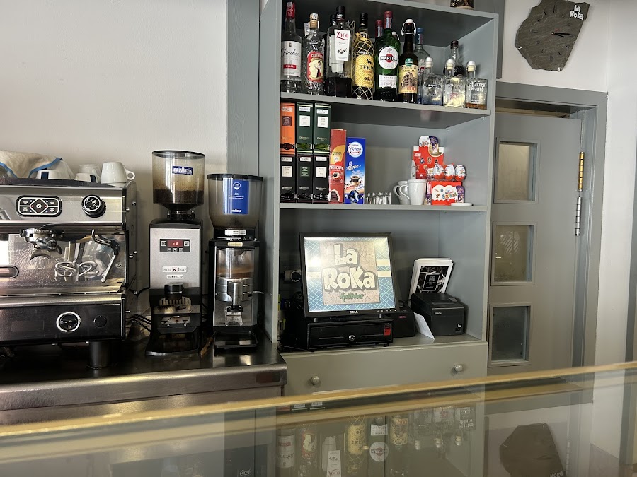 El Gato bar-cafeteria