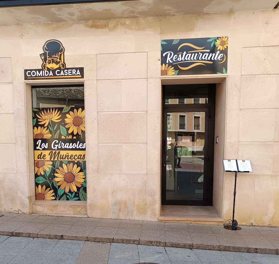 Los Girasoles de Muñecas