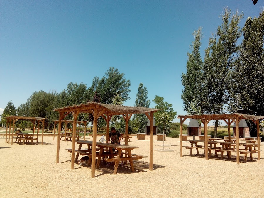 Merendero Morón de Almazán