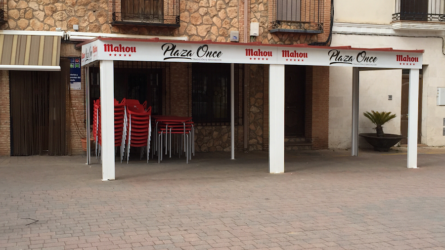 Plaza Once
