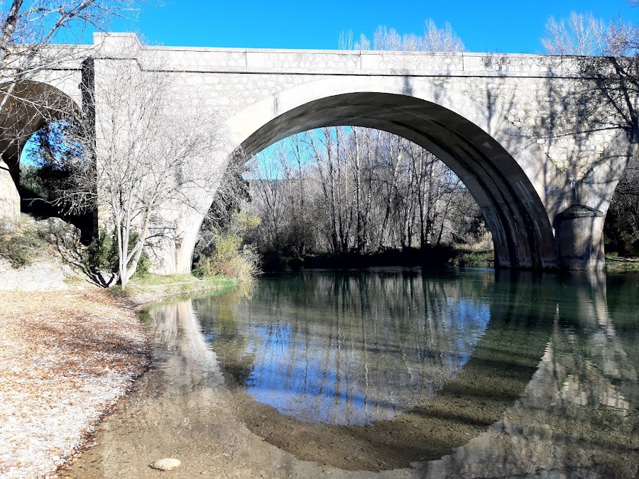 Puente sobre el Río Tajo